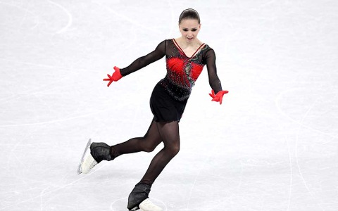 【フィギュア】ワリエワのドーピング疑惑、コーチの責任追及へ 「大人の側近を調査する」米メディア指摘 画像