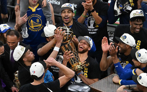 【NBA】ゴールデンステート・ウォリアーズが7度目の優勝　ステフィン・カリーがMVP 画像