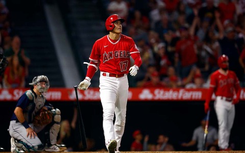 【MLB】「ボールを破壊した」大谷翔平、3試合ぶりの今季16号　飛距離140メートル特大弾に現地実況も驚き 画像