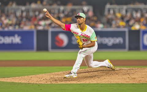 【MLB】パドレス・ダルビッシュ有も連敗ストッパー　今季8勝目で日米通算180勝を達成 画像