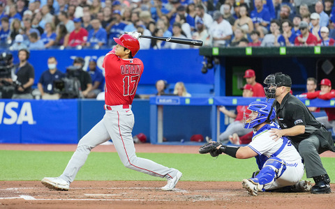 【MLB】大谷翔平、375フィート・フェンス直撃　今季6本目の2点タイムリー・スリーベース 画像