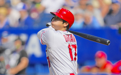 【MLB】大谷翔平、登板翌日の逆方向弾にマイク・トラウトさえ「3タテの中心、もう何も驚かない」と呆然 画像