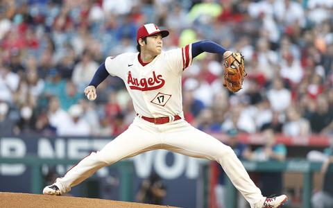 【MLB】大谷翔平、無失点投球・フェン直二塁打・超美技と大車輪の活躍で13勝目 「何でもできる」と公式サイトも絶賛 画像