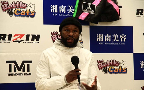 【超RIZIN】完勝メイウェザーが評価した朝倉未来の“覚悟”　付き人ジジには「見る目は変わらない、愛してる」 画像