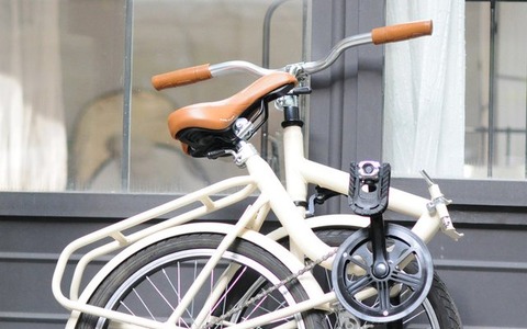 レトロボディを採用したブルーナの折りたたみ自転車 画像