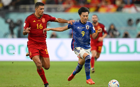 【カタールW杯】スペイン撃破の森保ジャパン　“ジョーカー”三笘薫を活かす「川崎組」と勝因となった攻守のメリハリ 画像