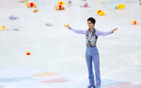 【フィギュア】羽生結弦のスケート人生18年間で、もっとも多くプーさんを贈られた大会が判明 画像