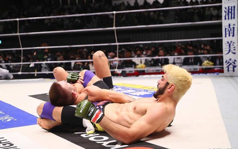 【RIZIN.40／勝敗予想】ホベルト・サトシ・ソウザ、平均“2分45秒”のフィニッシュ力はベラトール王者に通用するのか 画像