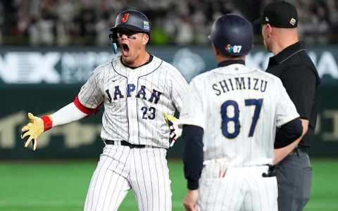 【WBC】殊勲のヌートバー、連日の好捕に「アリガトウ、アリガトウ」　初の“侍インタビュー”で観客沸かせる「ニッポンダイスキ！」 画像