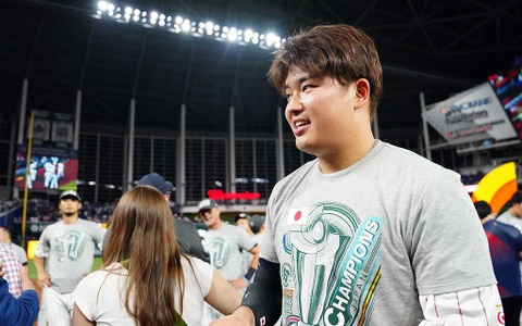 【WBC】世界一・侍ジャパン、同点弾の村上宗隆「嬉しいが悔しい。レベルアップするよう頑張る」と決意表明 画像