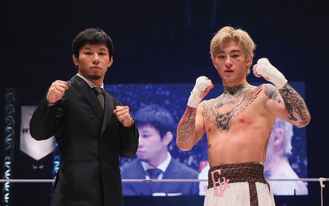 【RIZIN.41】平本蓮、“犬猿の仲”萩原京平の試合前に中指立てポーズ　勝利の萩原「お前も次勝てよ」 画像