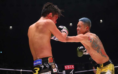 【RIZIN.41】「俺が勝ったから正義だろ」芦澤竜誠、皇治との“喧嘩祭り”で白星デビュー　勝利の“ナマズ音頭”披露 画像