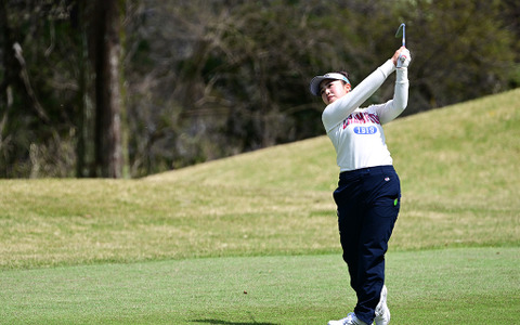 【女子ゴルフ】山下美夢有が単独首位、1打差に岩井千怜　富士フイルム・スタジオアリス女子オープン第1ラウンド 画像