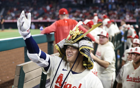 【MLB】大谷翔平、3試合ぶり167キロ6号2ランに「センターへ一直線だ」と実況も絶叫 藤浪晋太郎撃ちも披露しエ軍快勝 画像