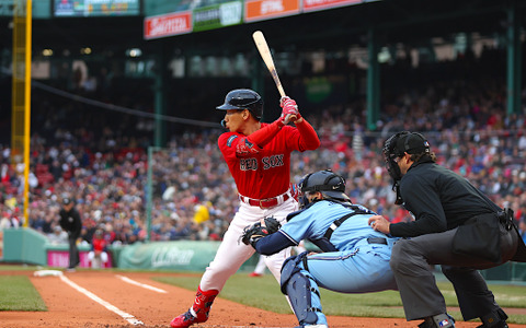 【MLB】吉田正尚、先制第6号122メートル弾に猛打賞で14試合連続打　実況は「これが本当の力だ」と大興奮 画像