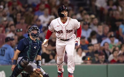 【MLB】吉田正尚、フェン直先制三塁打にフェン越え勝ち越し二塁打と3打点の大活躍でチームの連敗止めた 画像