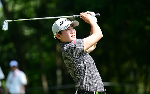 【女子ゴルフ】岩井明愛が単独首位、ショット好調でバーディ量産　ブリヂストンレディスオープン初日 画像