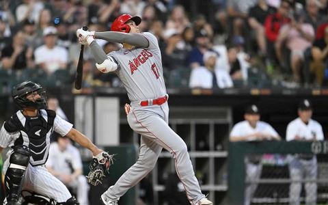 【MLB】大谷翔平、5試合ぶり“豪快”13号は133メートル特大弾　実況も「また月まで打った」と大興奮 画像