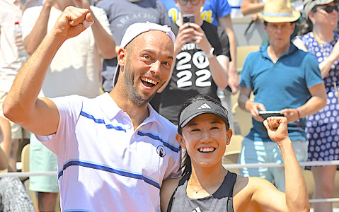 【全仏オープン】加藤未唯組が混合複で初優勝、女子複失格騒動を乗り越え 画像