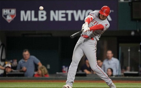 【MLB】大谷翔平、降板直後に2戦連発キング独走の特大22号弾で6勝目をセルフ援護　実況も「信じられない」と絶叫 画像