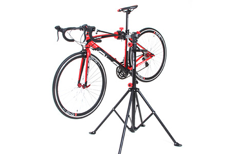 ドッペルギャンガーから固定ポジションを自在に変えられる自転車メンテナンススタンド 画像