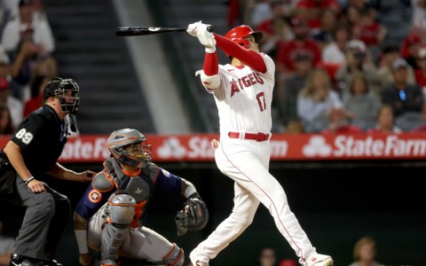 【MLB】大谷翔平、33号122メートル弾はエ軍反撃の狼煙　“後半戦第1号”、9回土壇場で同点に追いつく 画像