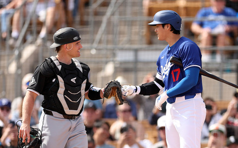 【MLB】「まじでグッときた」衝撃デビュー弾の大谷翔平、エ軍時代の“相棒”らとの交流にファン感涙「この瞬間が何より嬉しい」 画像