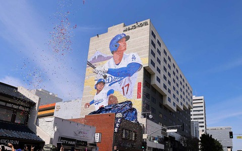 【MLB】ロスに大谷翔平と富士山のコラボ壁画が登場、作品名は「L.A.ライジング」　リトルトーキョーの活性化に一役買う 画像