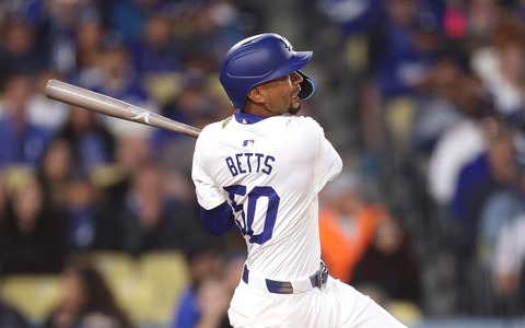 【MLB】ベッツ、驚愕の4戦連発で打率.611、OPSは衝撃の2.097　「ムーキーを止められない」とド軍公式も脱帽 画像