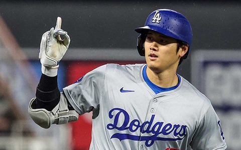 【MLB】「大谷翔平は誰にもできないことをやっている」同日アーチの同僚が脱帽　3号直前に“助言”も自身には「非現実的」 画像