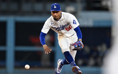 【MLB】「ドジャースが遊撃手補強を検討か」米敏腕記者が“新たな候補者”を報じる ベッツの二塁手復帰は実現するか 画像