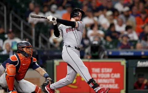 【MLB】3ラン→満塁弾→ソロ……迎えた走者一塁の第4打席、あと2ランが出れば“本塁打コンプ”のゆくえに熱視線 画像