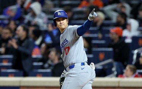 【MLB】「球団記録と肩を並べる男」大谷翔平、“特大弾”の本数で競争相手はもはや球団のみ……“驚愕”スタッツにファン愕然「あれ？比べる単位が…」 画像