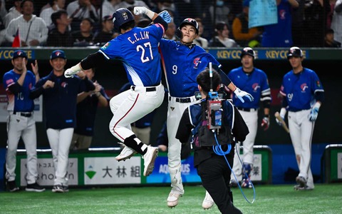 【プレミア12】チャイニーズ・タイペイが歓喜の初優勝　2発で戸郷攻略、張奕＆チェンの元NPB投手も好リリーフ 画像
