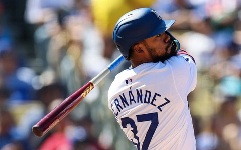 【MLB】米敏腕記者が語る、ドジャース次の一手　ファン待望“テオスカー復帰”が「現実的に迫っている」 画像