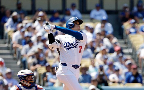 【MLB】「オオタニが記録を破った」大谷翔平、公式が松井秀喜超えの176号に再脚光 メジャー通算225本塁打、踏み入れた未知の領域 画像