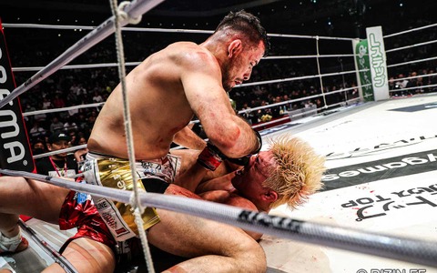 【RIZIN】クレベル、王者・鈴木千裕と血染めの死闘で“400グラムの悪夢”清算　年越し大団円で「ポペガー！」締め 画像