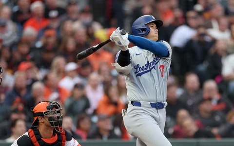 【MLB】大谷翔平、3試合ぶり強烈“182キロ”内野安打 二塁手強襲の一打でチャンスメーク 画像