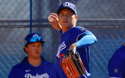 【MLB】大谷翔平、ライブBP登板に前向きも……見通せない投手復帰 ロバーツ監督「10月に万全であることが目標」と長期的視点を強調 画像