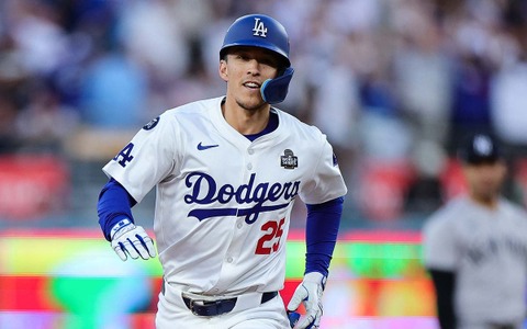 【MLB】“打撃覚醒”エドマンがまた打った、値千金の6号先制3ランでリーグドップタイ 球団公式も大興奮「トミーは止められない」 画像