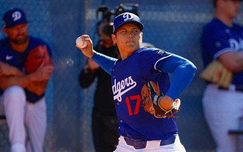 【MLB】大谷翔平の投手復帰は「なぜ時間がかかっているのか」米メディアが分析 同時期に手術したチームメートはすでにマウンドへ…… 画像