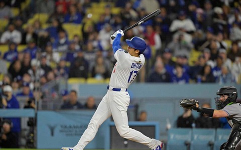 【MLB】“137メートル”6号アーチの大谷翔平、ドジャース2年目で早くも「球団トップ」に 米記者注目の記録とは? 画像
