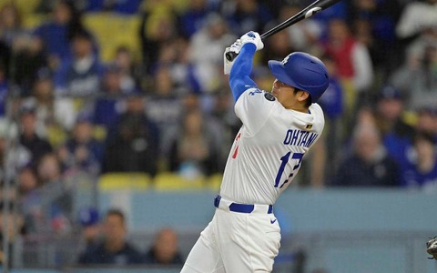【MLB】大谷翔平、2試合ぶり豪快“179キロ”6号同点アーチ スタンド最上段に米メディア興奮「キミはどうかしている」 画像