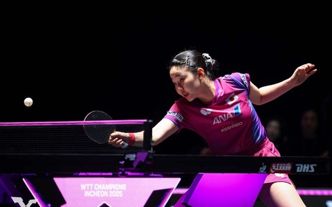 張本美和、世界2位の王曼昱と激闘も中国超えならず フルゲームで敗れ16強で終戦、2大会連続のメダルは逃す【ITTF男女ワールドカップ】 画像