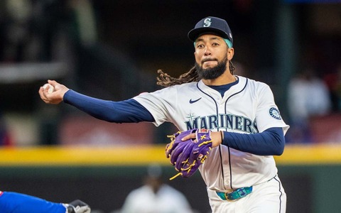 【MLB】「今週のスーパープレー集」GG賞名手の奇想天外キャッチ、マリナーズ二遊間の“神連携”は必見【4月27日~5月3日】 画像