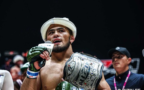 【RIZIN】新王者シェイドゥラエフ、“62秒殺”での王座戴冠にクレベル愕然……平本蓮は「絶対勝ちます」とタイトル戦に意欲 画像