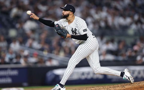 【MLB】ヤンキース新加入の“魔球使い”が大不振、守護神から降格 地元メディアは精神面を指摘「注目度が比較にならない」 画像