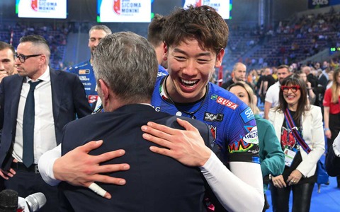石川祐希、CL優勝を髙橋藍が祝福「帰ってきたらお寿司奢ってもらお！」　日本男子初の“快挙”にお祝いの声続々 画像