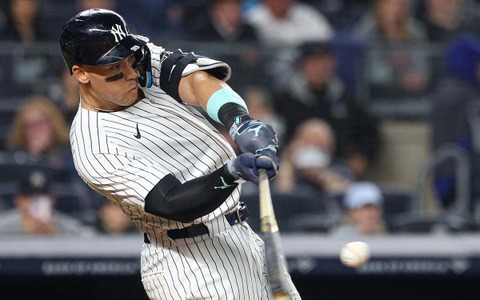 【MLB】「ちょっと力んだ」ジャッジ、今季16号はキャリア最短飛距離　強風の影響を受けながらもスタンドイン……大谷翔平を追撃1本差 画像