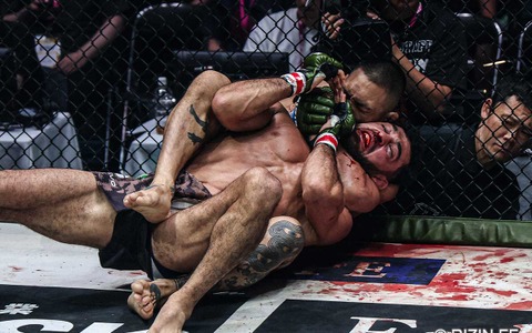 【RIZIN】「最高のデビュー戦」修斗王者・安藤達也、ガサンザデに1R“鮮烈”チョークで一本勝ち　川尻達也氏も感嘆「もう安藤劇場ですよ」 画像